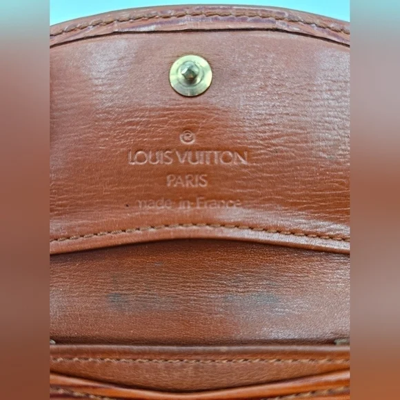 Louis Vuitton Brown Leather Epi Card Holder Wallet